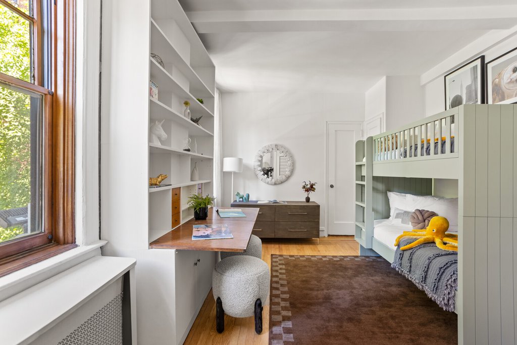 32 Washington Square West, Unit 3E photo 10