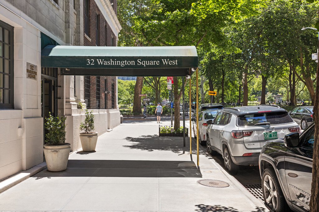 32 Washington Square West, Unit 3E photo 13