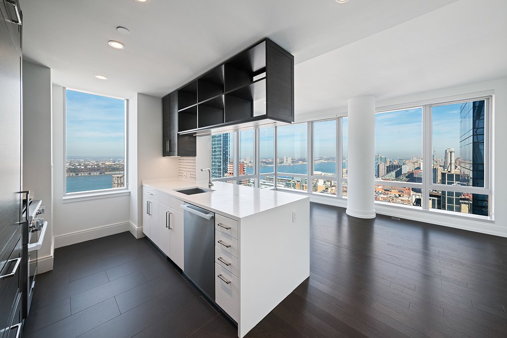 555 Tenth Avenue, Unit 51A