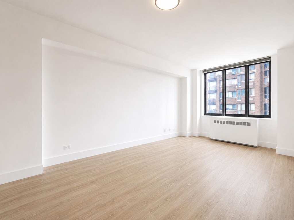 1735 York Avenue, Unit 25D photo 3