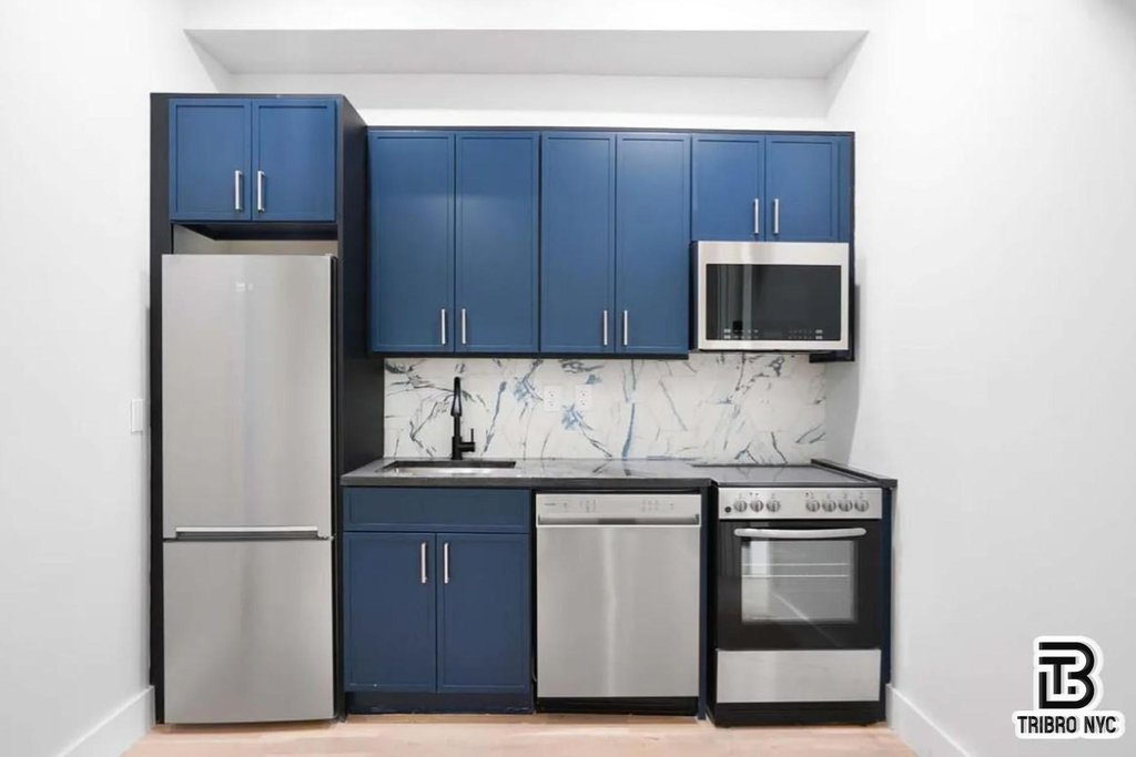 141 Meserole Street, Unit 3M photo 2