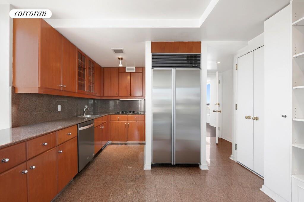 279 Central Park West, Unit PH22 photo 12