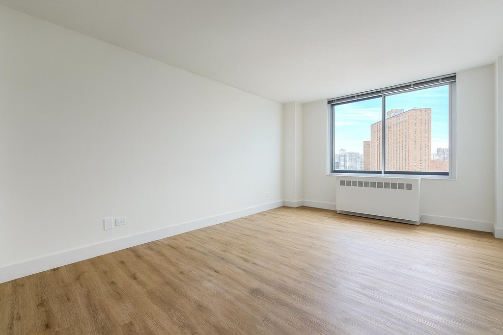 1735 York Avenue, Unit 11G photo 5