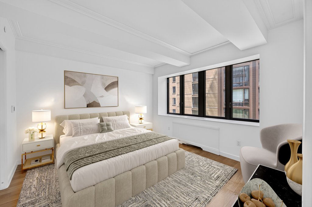 225 East 19th Street, Unit 402 photo 5