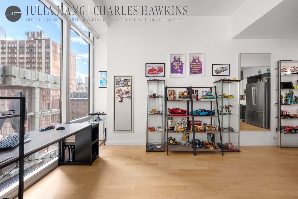 247 West 46th Street, Unit RES408 photo 8