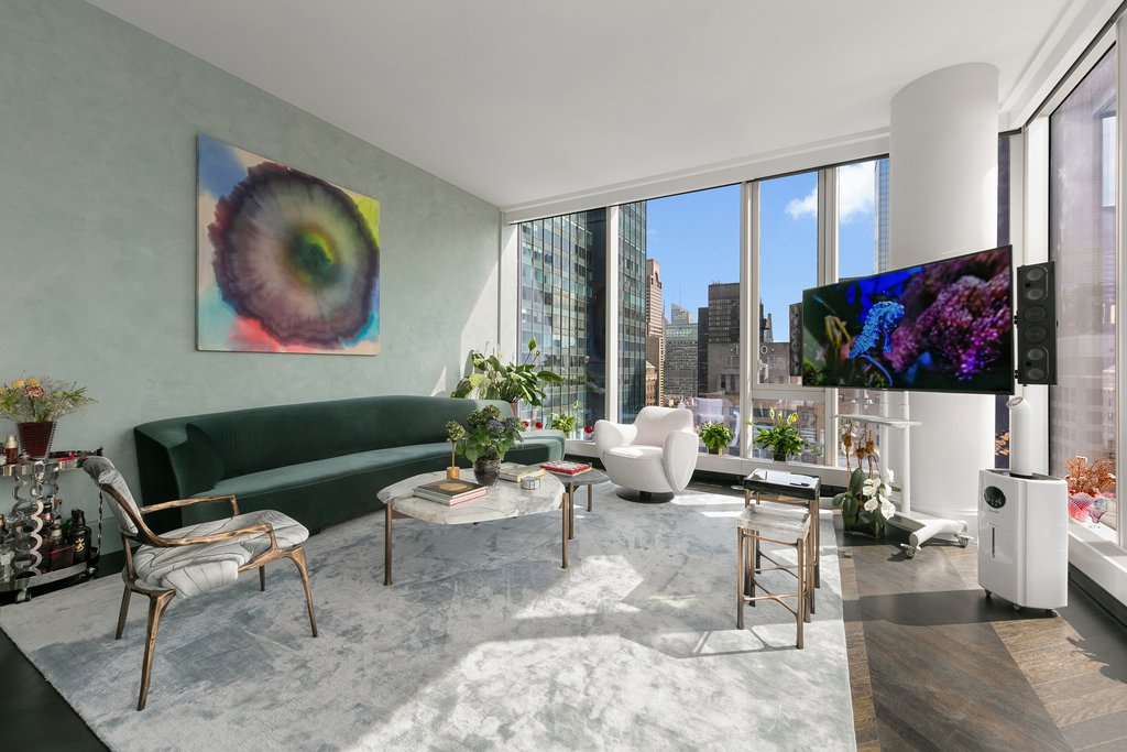 217 West 57th Street, Unit 33F photo 3