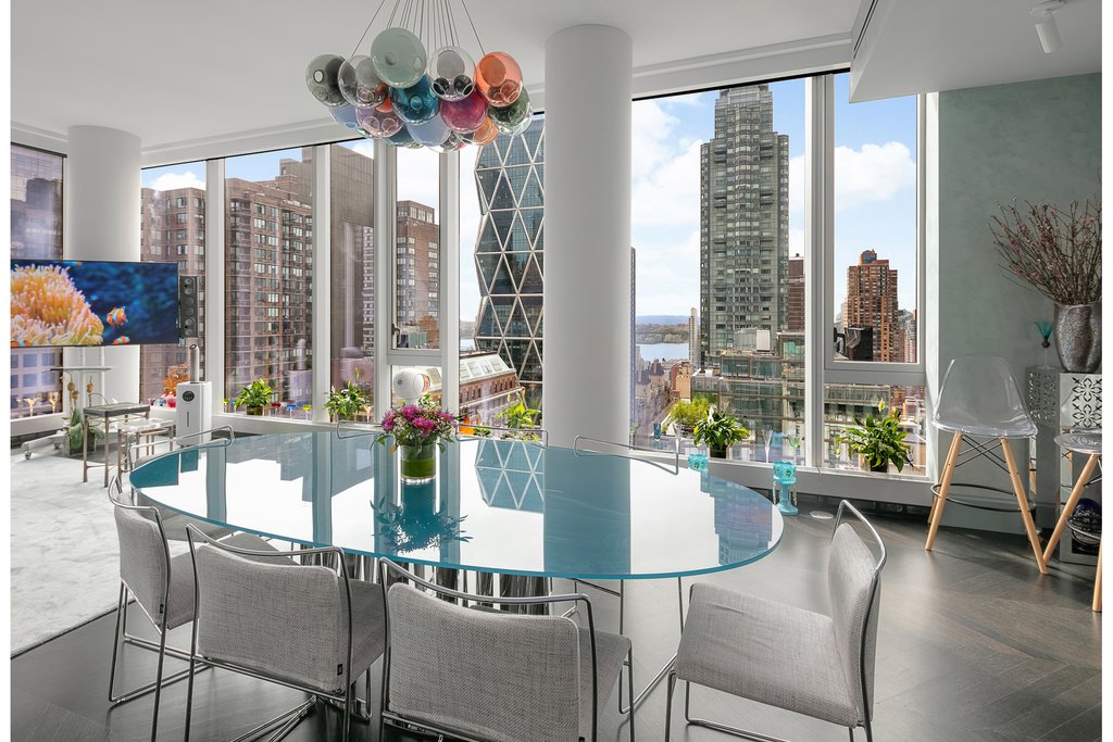 217 West 57th Street, Unit 33F photo 4
