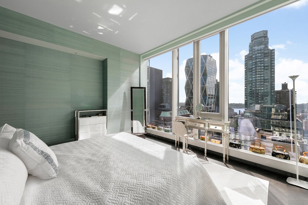 217 West 57th Street, Unit 33F photo 6