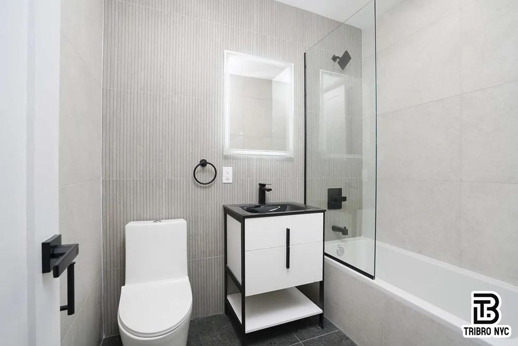 141 Meserole Street, Unit 2R photo 5