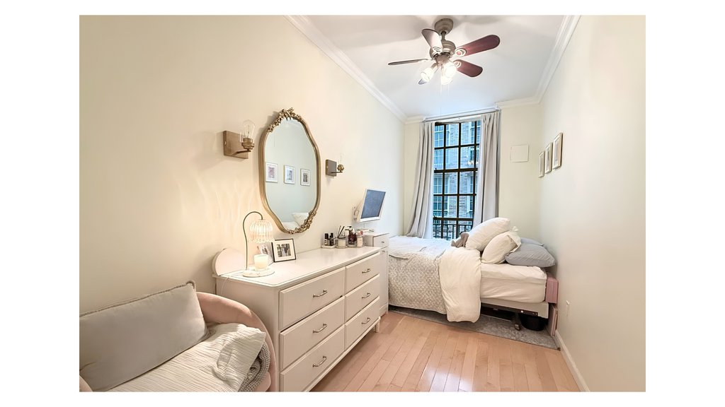 509 East 77th Street, Unit 3L photo 3