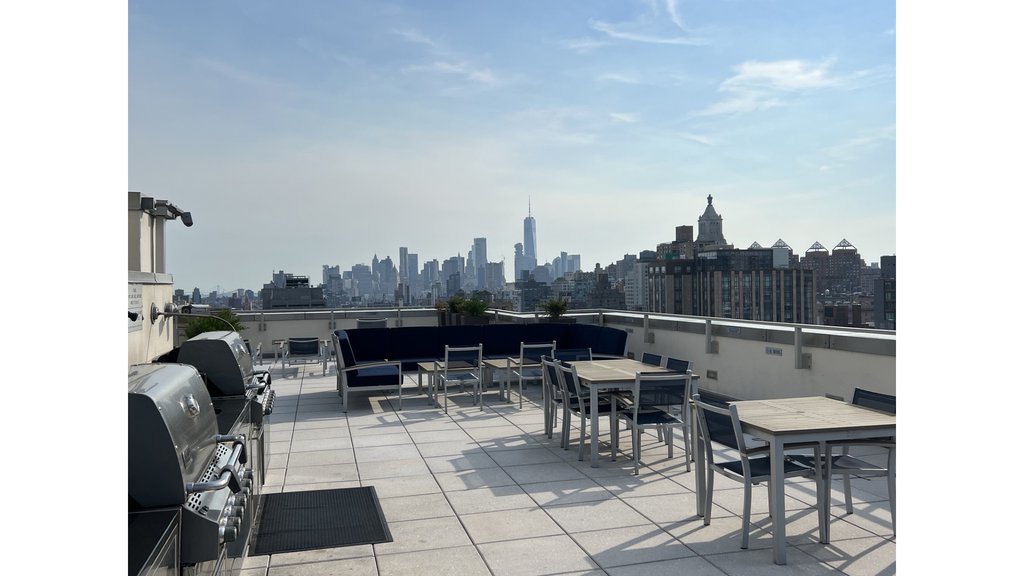 300 East 23rd Street, Unit 8A photo 7