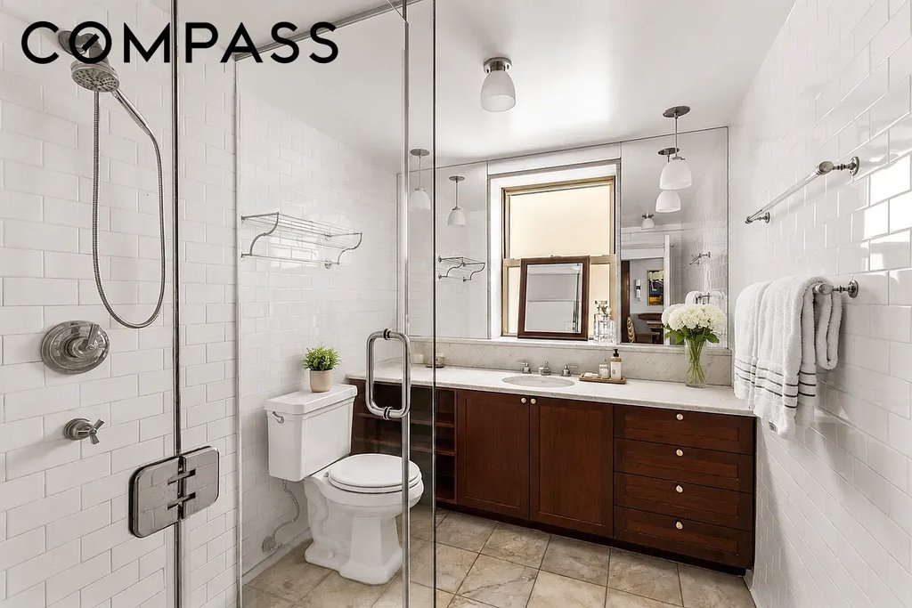 400 East 52nd Street, Unit 3J photo 8