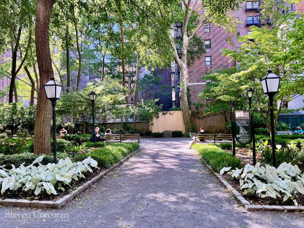 25 Tudor City Place, Unit 1910 photo 3
