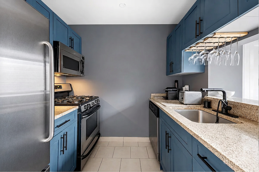 250 East 30th Street, Unit 8H photo 2