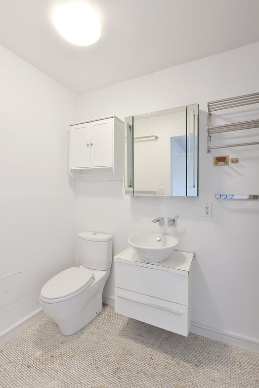230 Riverside Drive, Unit 15G photo 8