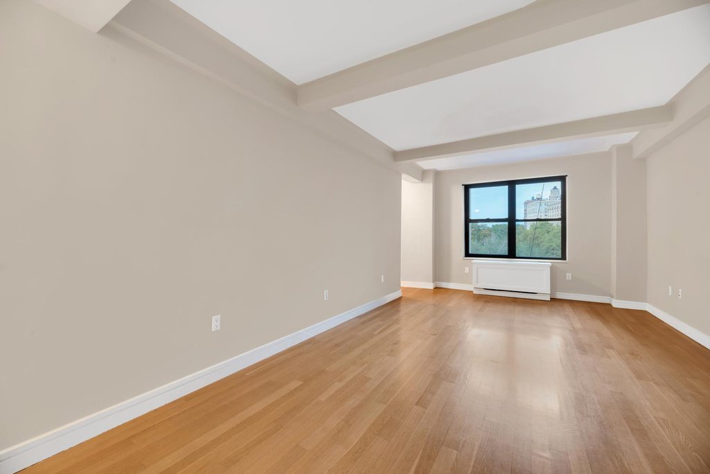 230 Riverside Drive, Unit 15G photo 13