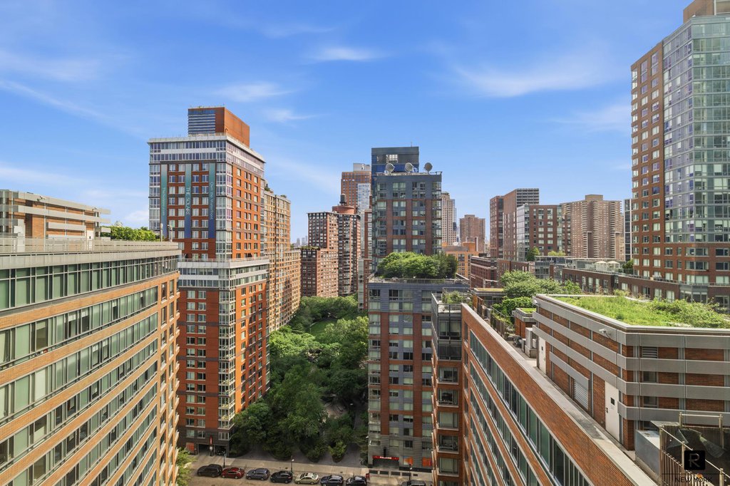2 River Terrace, Unit 17F photo 2