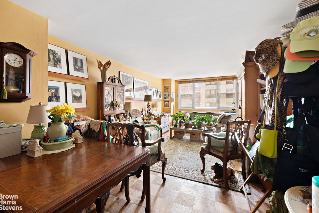 77 Seventh Avenue, Unit 6P photo 6