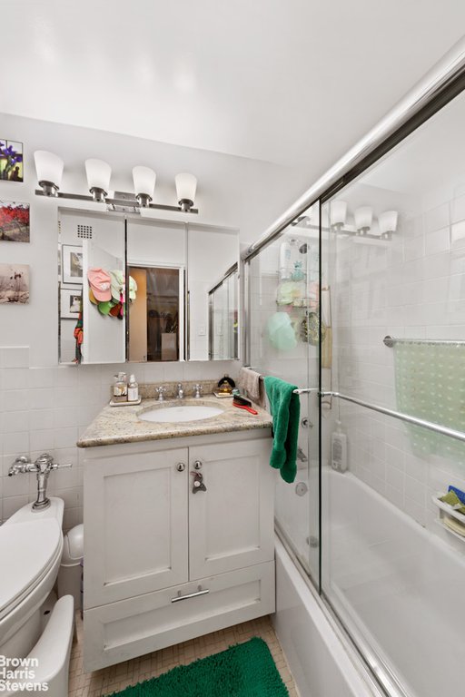 77 Seventh Avenue, Unit 6P photo 16
