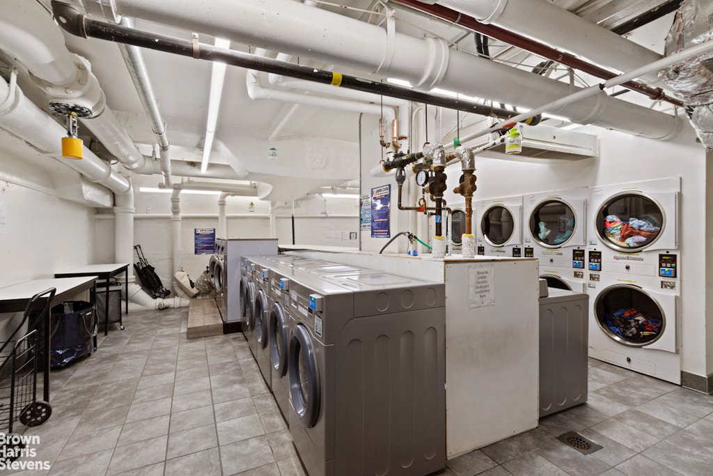 77 Seventh Avenue, Unit 6P photo 24