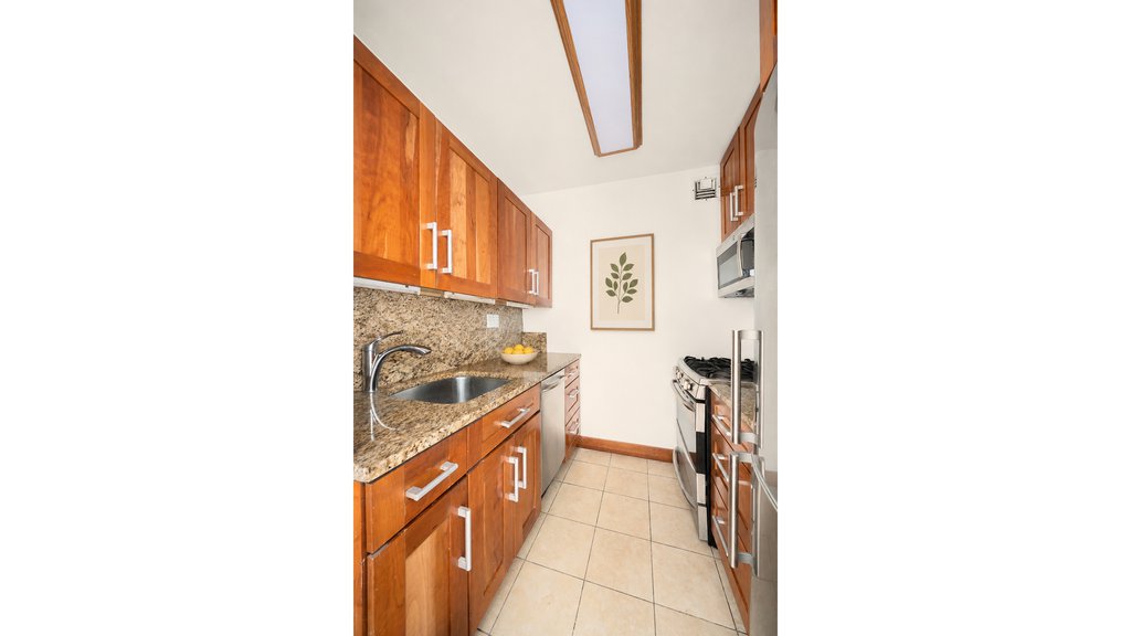 55 East End Avenue, Unit 9E photo 4