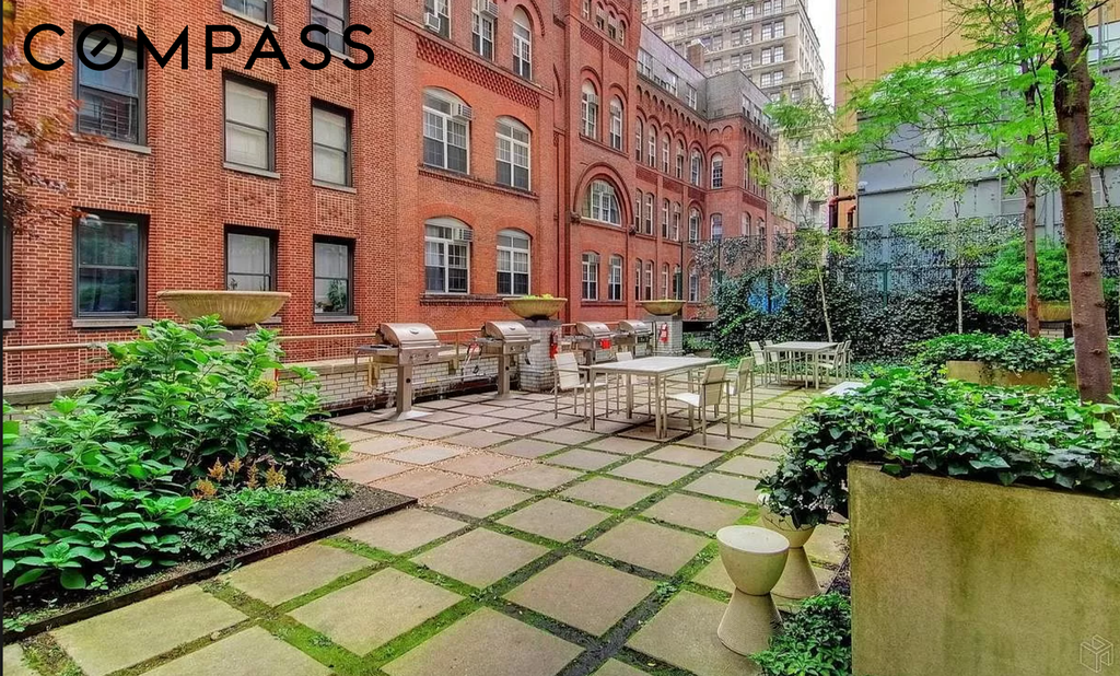 99 John Street, Unit 926 photo 15