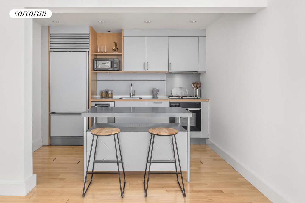 80 Chambers Street, Unit 10B photo 3