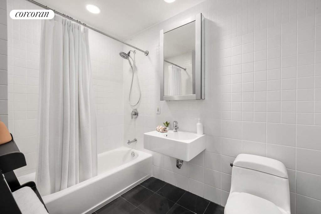 80 Chambers Street, Unit 10B photo 5