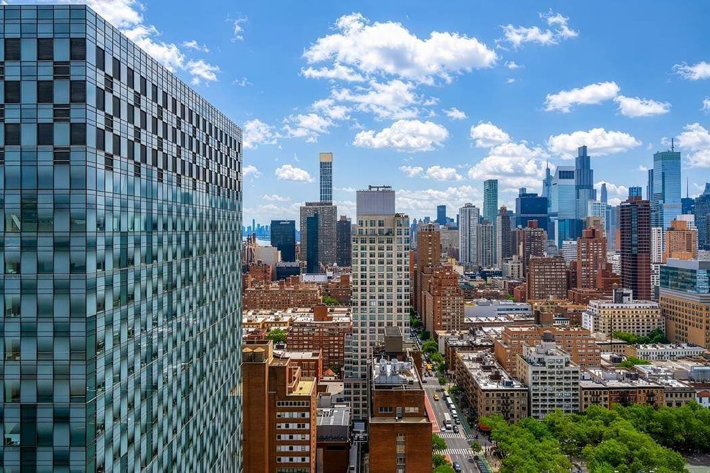 400 East 70th Street, Unit 3501 photo 17
