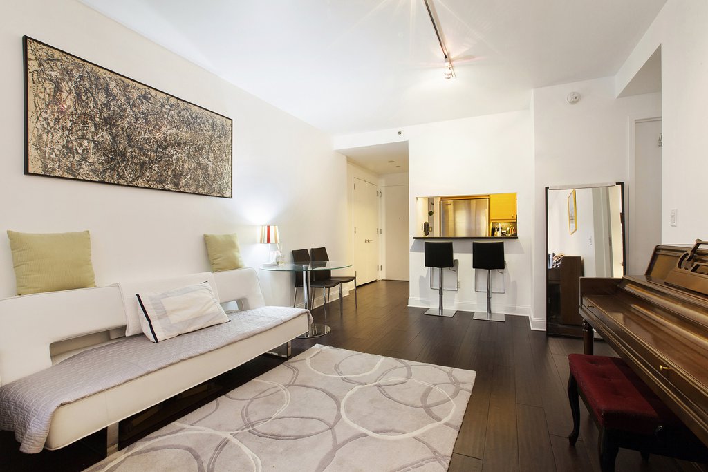 120 Riverside Boulevard, Unit 3P photo 3