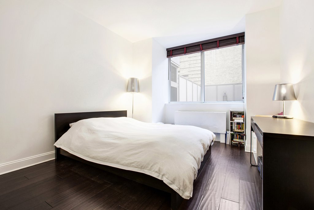 120 Riverside Boulevard, Unit 3P photo 4