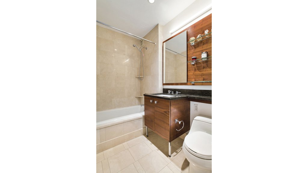120 Riverside Boulevard, Unit 3P photo 6