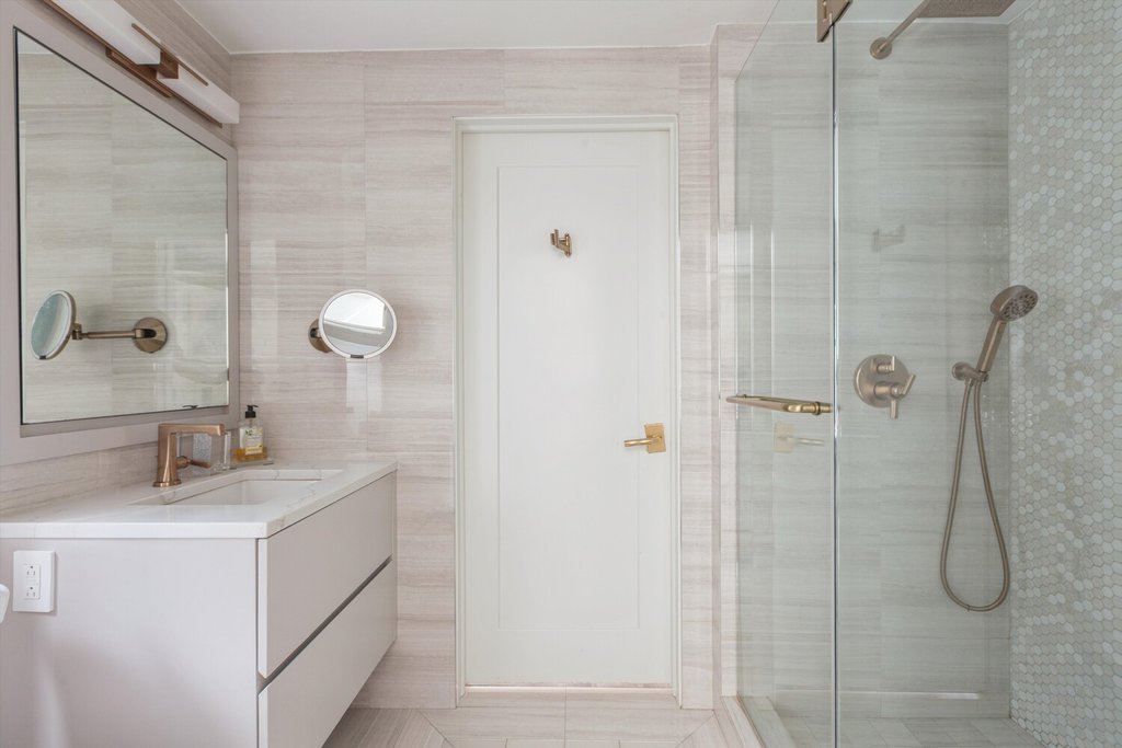 230 East 50th Street, Unit 3A photo 10