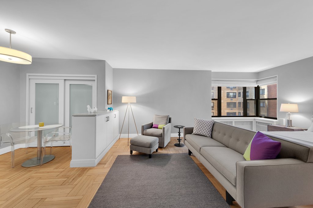 55 East End Avenue, Unit 11N