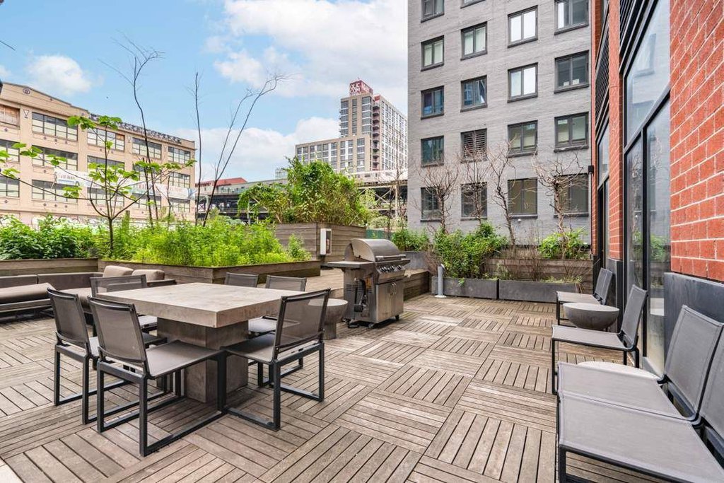 42-14 Crescent Street, Unit 10D photo 9