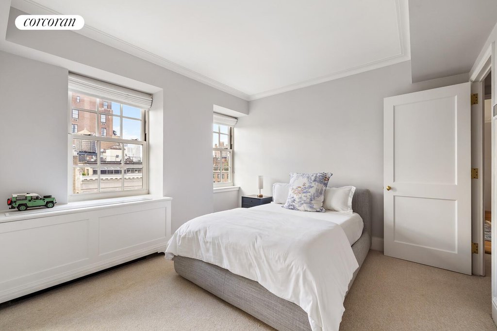 52 East 72nd Street, Unit PHA photo 11