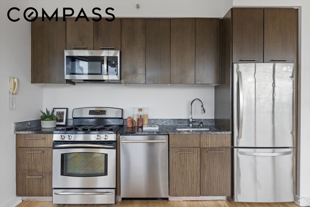 230 Ashland place, Unit 12C photo 3