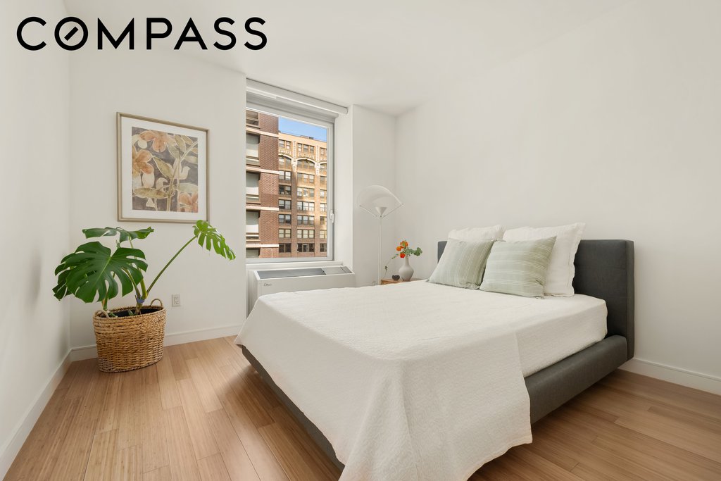 303 East 33rd Street, Unit 7N photo 4
