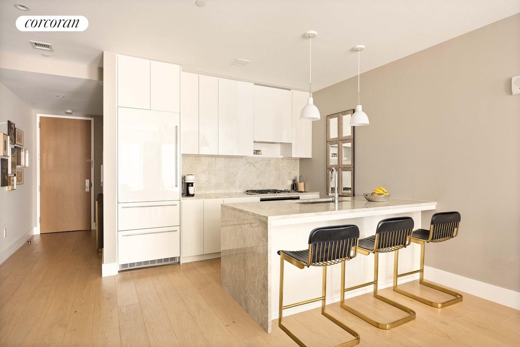 15 West 61st Street, Unit 5L photo 4