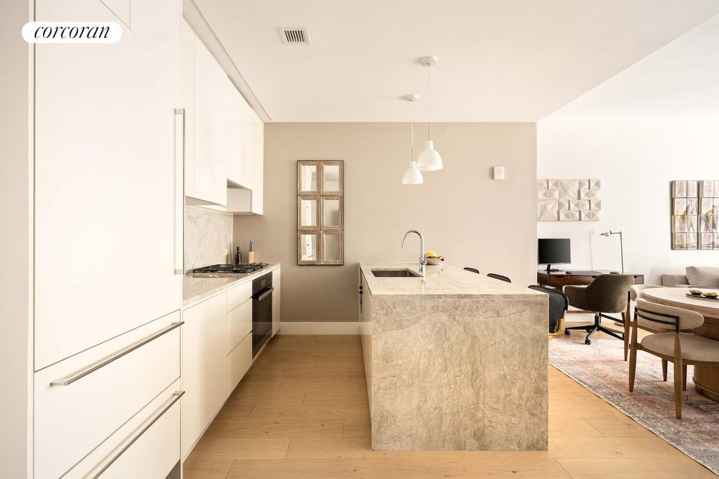 15 West 61st Street, Unit 5L photo 6