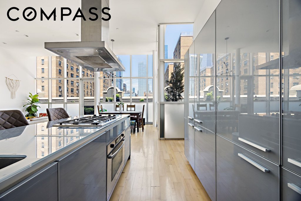 420 West 25th Street, Unit PH9C photo 7