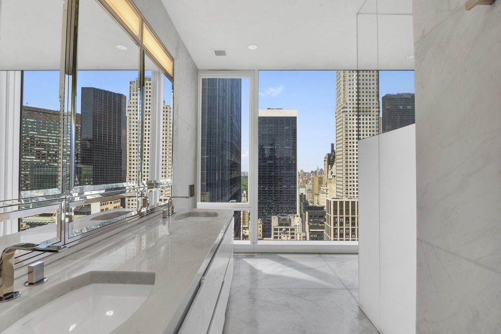 20 West 53rd Street, Unit 32B photo 4