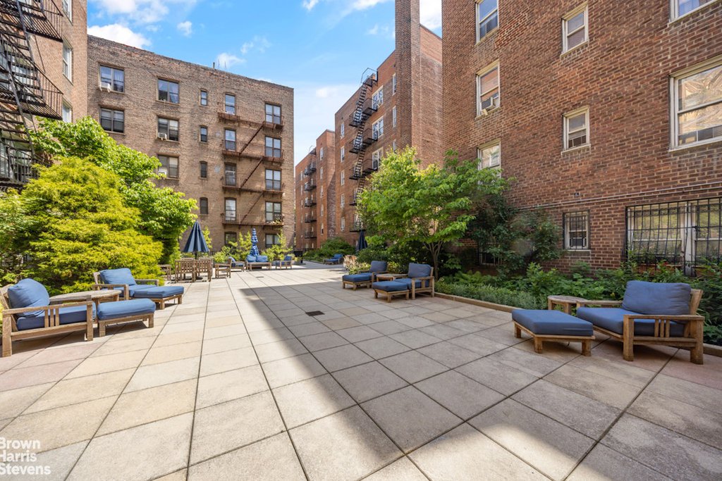 340 Haven Avenue, Unit 1S photo 12