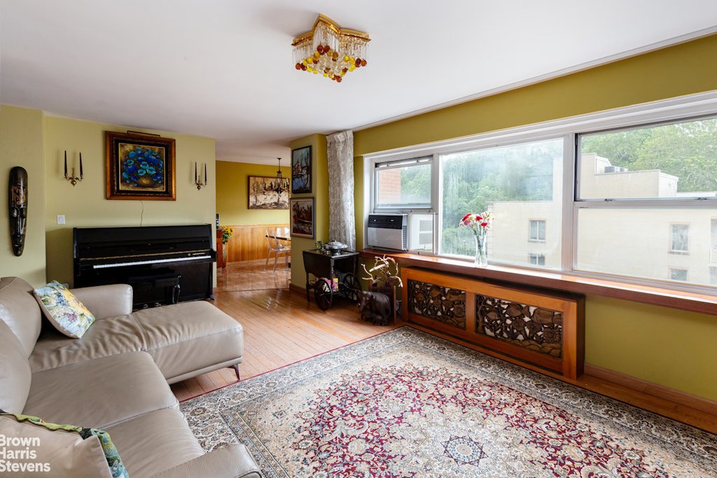 3130 Irwin Avenue, Unit 8C photo 4