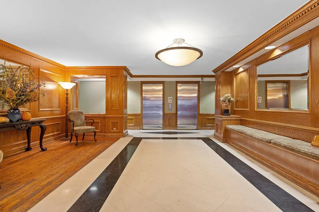 333 East 46th Street, Unit 4J photo 6