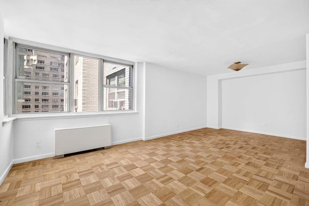200 East 58th Street, Unit 11B photo 4