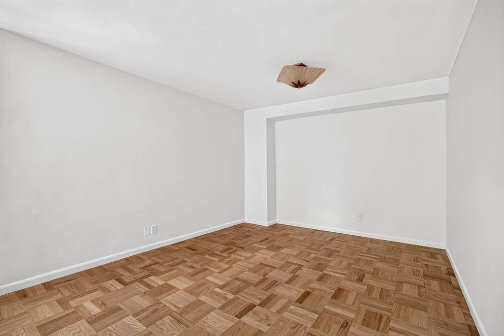 200 East 58th Street, Unit 11B photo 6
