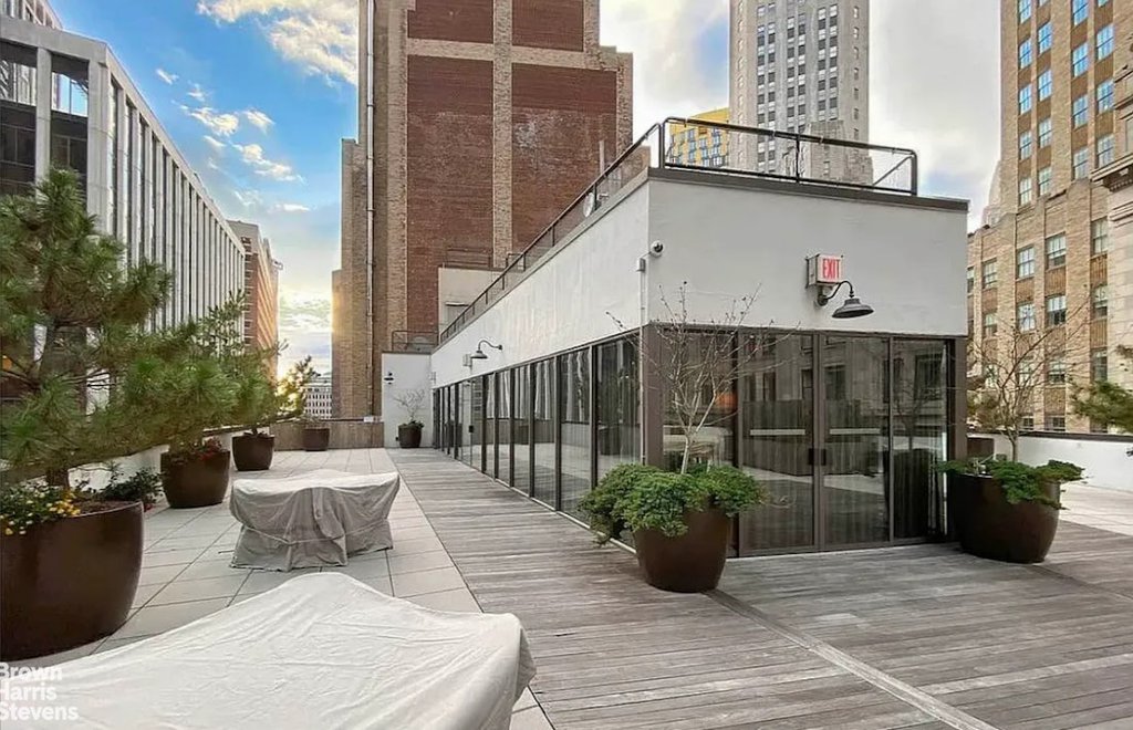 1 Wall Street Court, Unit 1003 photo 9
