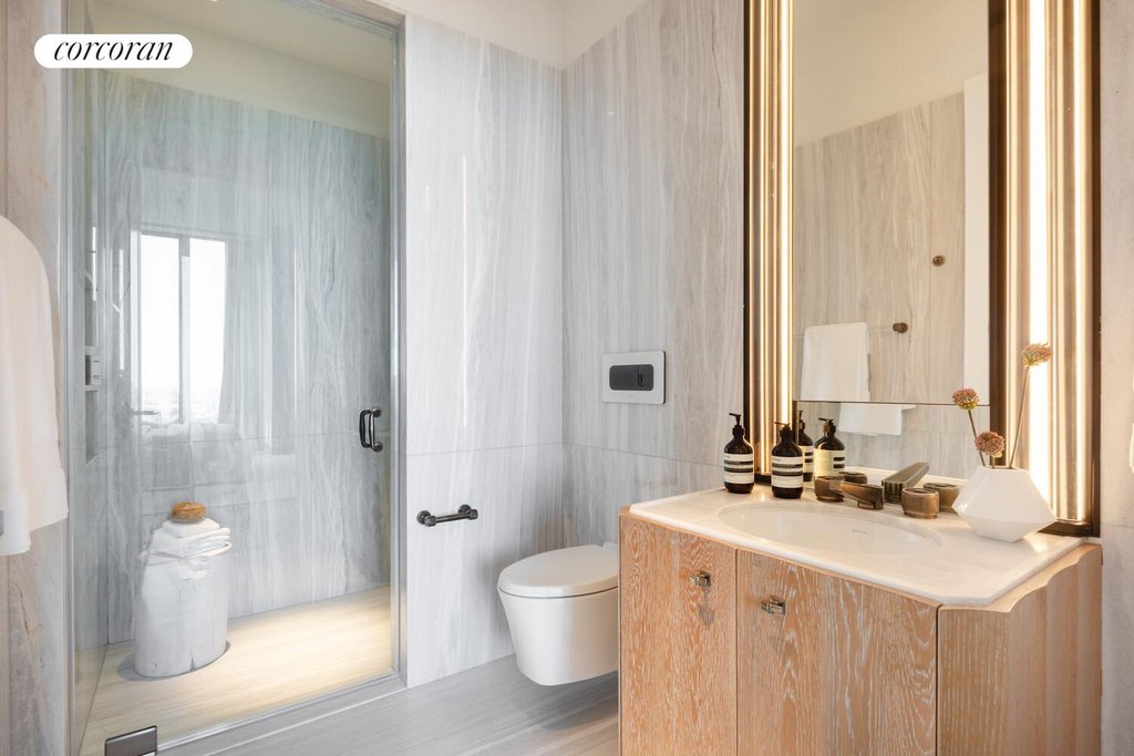111 West 57th Street, Unit 58 photo 10