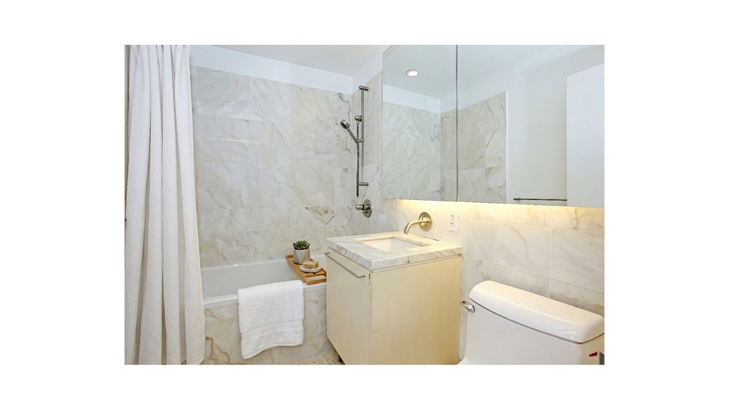 200 Chambers Street, Unit 20C photo 8
